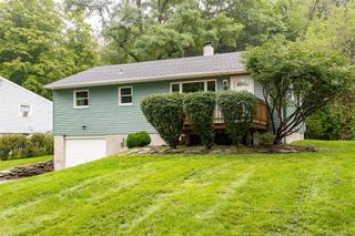 18 Van Wert Place, Hyde Park, NY 12538