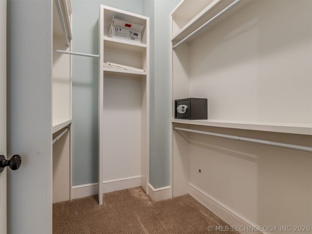 25 Boulevard, Carlton Landing, OK 74432