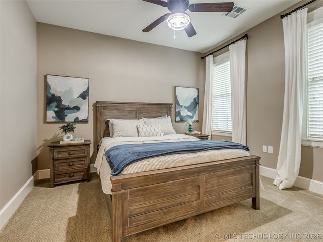 25 Boulevard, Carlton Landing, OK 74432
