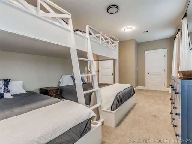 25 Boulevard, Carlton Landing, OK 74432