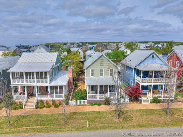 25 Boulevard, Carlton Landing, OK 74432