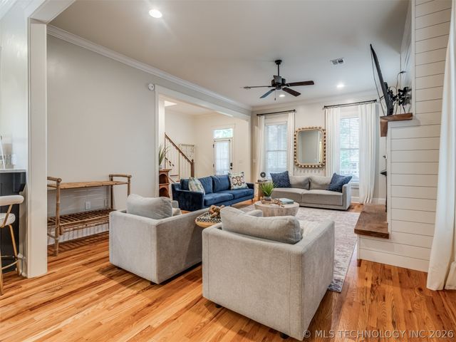 25 Boulevard, Carlton Landing, OK 74432