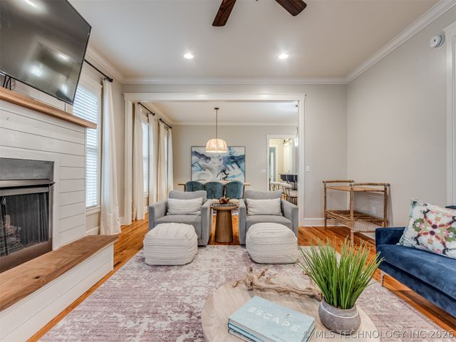 25 Boulevard, Carlton Landing, OK 74432