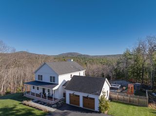 89 Indian Falls Road, New Boston, NH 03070