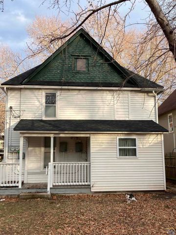 1269 SW Lane ST, Topeka, KS 66604