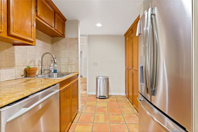 241 Chenoweth Dr, Corpus Christi, TX 78404