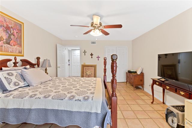 241 Chenoweth Dr, Corpus Christi, TX 78404