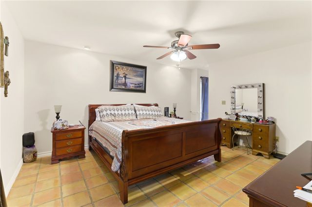 241 Chenoweth Dr, Corpus Christi, TX 78404