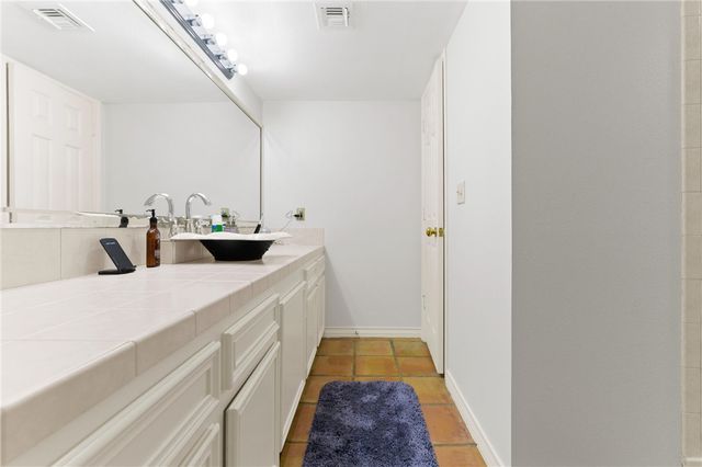 241 Chenoweth Dr, Corpus Christi, TX 78404