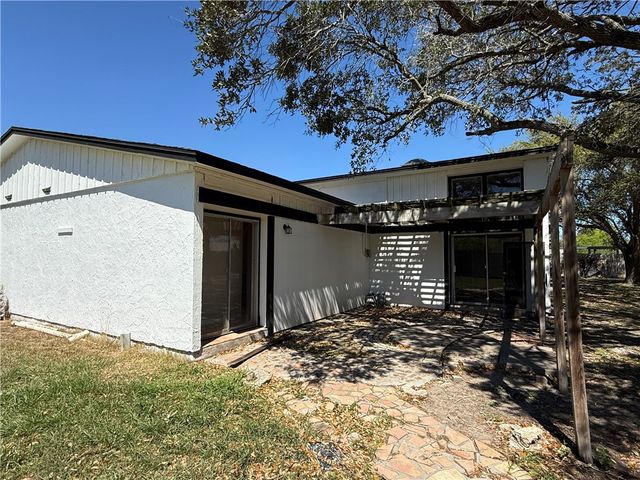 241 Chenoweth Dr, Corpus Christi, TX 78404