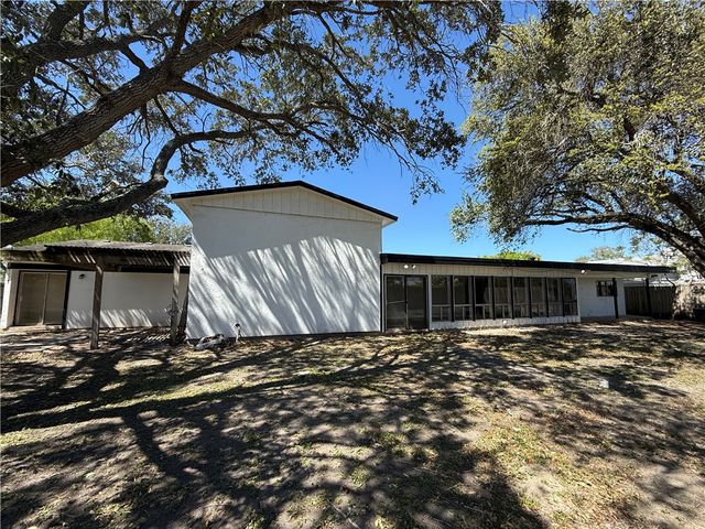 241 Chenoweth Dr, Corpus Christi, TX 78404