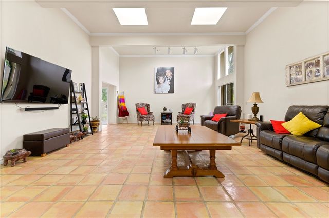 241 Chenoweth Dr, Corpus Christi, TX 78404