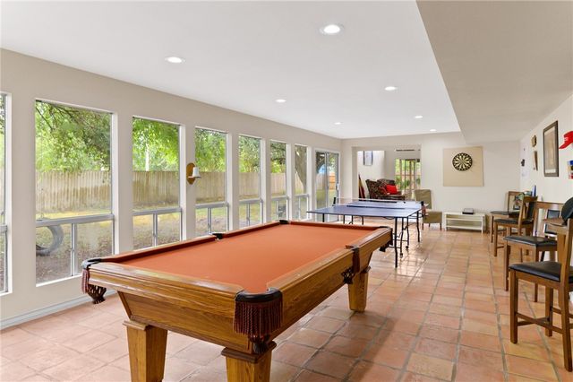 241 Chenoweth Dr, Corpus Christi, TX 78404