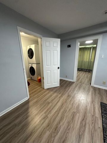 6238 W Eastwood Avenue, Chicago, IL 60630