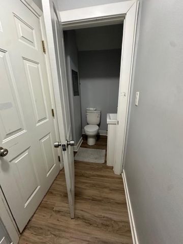 6238 W Eastwood Avenue, Chicago, IL 60630