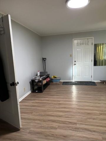 6238 W Eastwood Avenue, Chicago, IL 60630