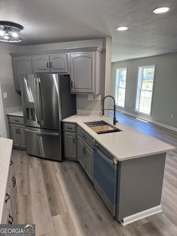 64 Mountain Village Way, Blue Ridge, GA 30513