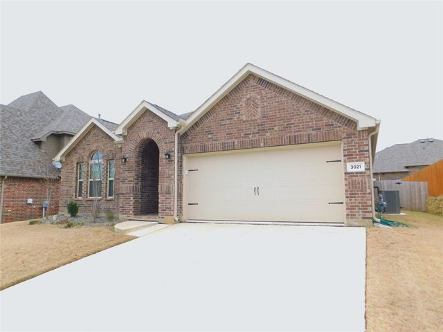 3921 Roxbury Street, Denton, TX 76210