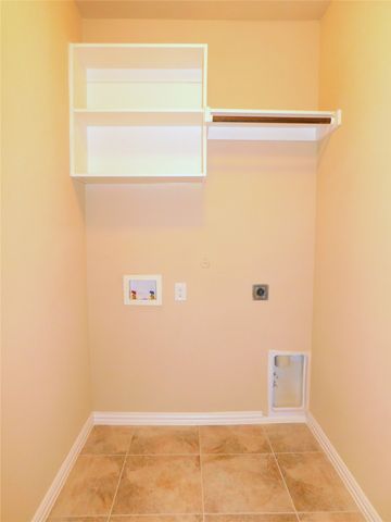 3921 Roxbury Street, Denton, TX 76210