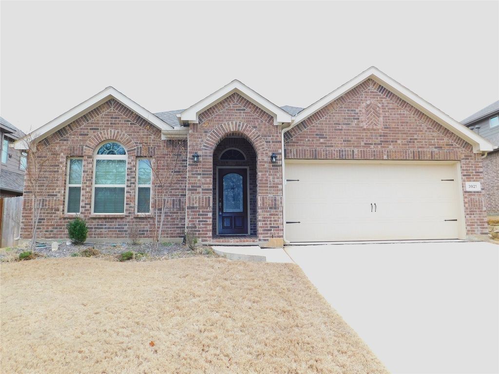 3921 Roxbury Street, Denton, TX 76210