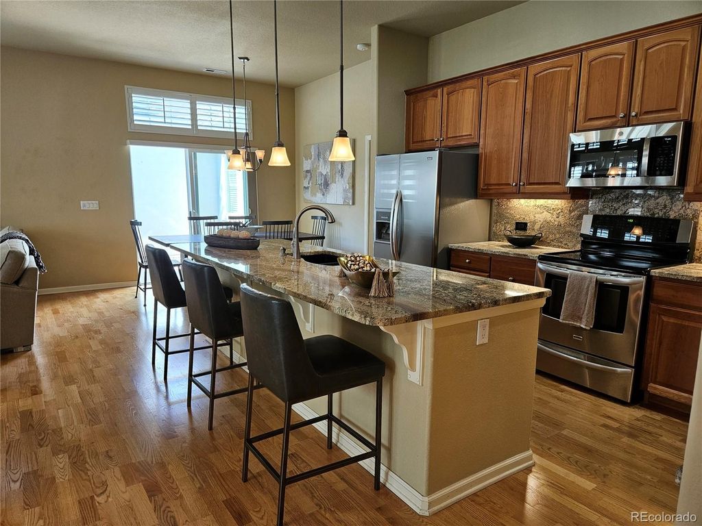 Image 5 of property listing at 9632 W Indore Drive, Littleton, CO 80128