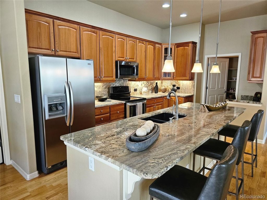 Image 6 of property listing at 9632 W Indore Drive, Littleton, CO 80128