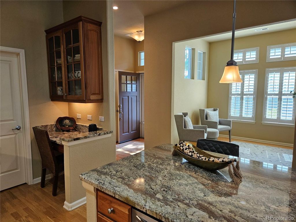 Image 9 of property listing at 9632 W Indore Drive, Littleton, CO 80128