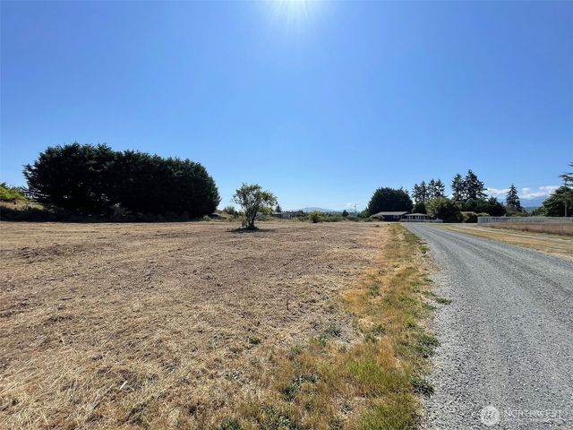 114 Leprechaun Lane, Port Angeles, WA 98362