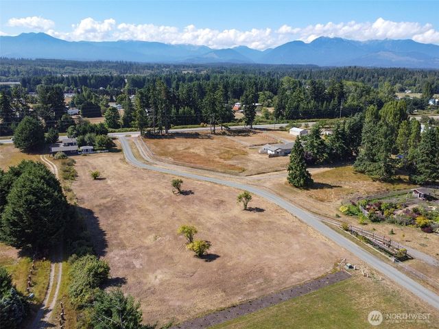 114 Leprechaun Lane, Port Angeles, WA 98362