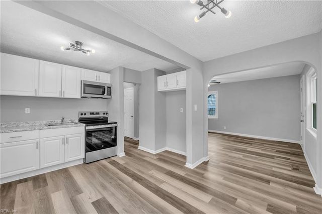 607 Sterling ST, Norfolk, VA 23505