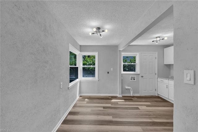 607 Sterling ST, Norfolk, VA 23505