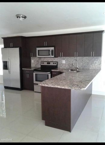 14025 Langley Place, Davie, FL 33325