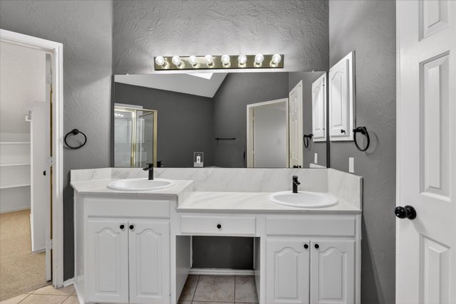 933 Highgate Drive, Lewisville, TX 75067