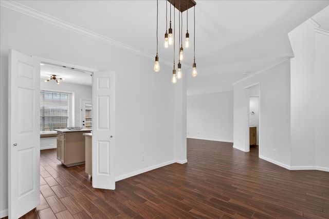 933 Highgate Drive, Lewisville, TX 75067