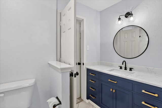 933 Highgate Drive, Lewisville, TX 75067