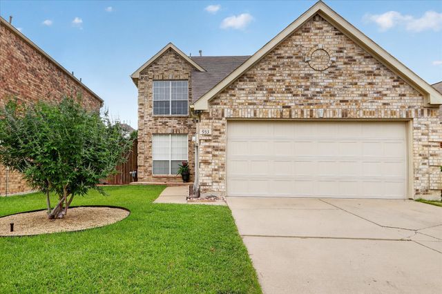 933 Highgate Drive, Lewisville, TX 75067