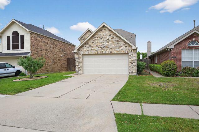 933 Highgate Drive, Lewisville, TX 75067