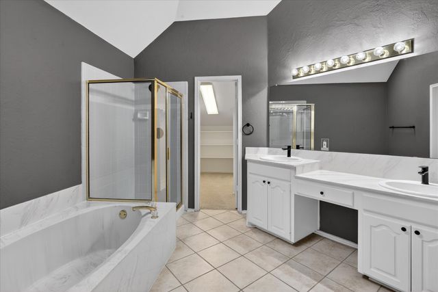 933 Highgate Drive, Lewisville, TX 75067
