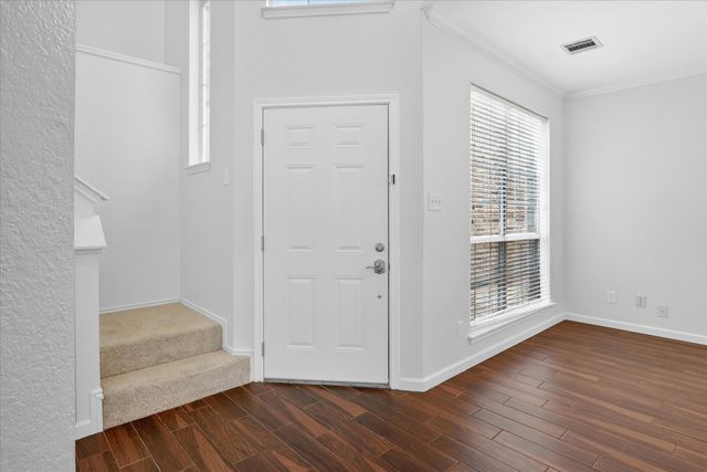 933 Highgate Drive, Lewisville, TX 75067