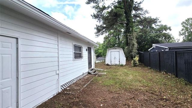 849 Capitol View Avenue NW, Atlanta, GA 30318