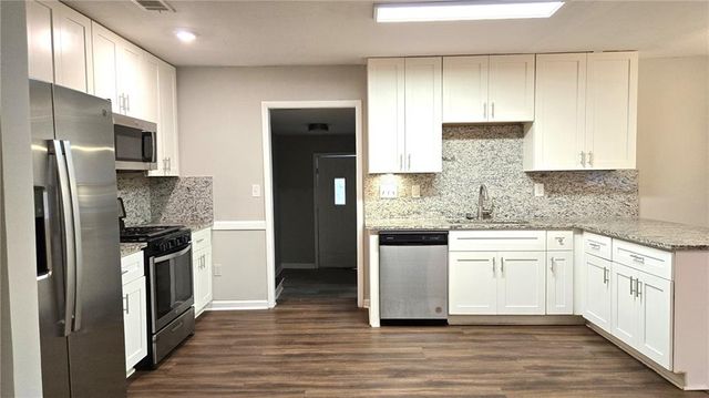 849 Capitol View Avenue NW, Atlanta, GA 30318