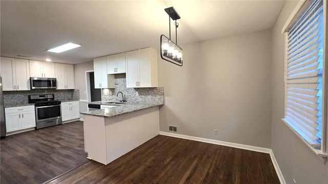 849 Capitol View Avenue NW, Atlanta, GA 30318