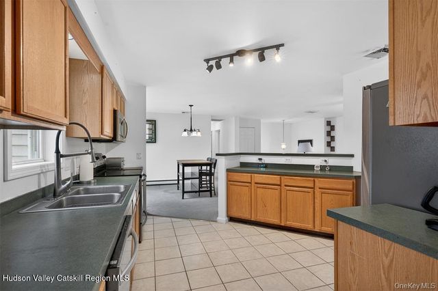 15 Wright Avenue, Hyde Park, NY 12538