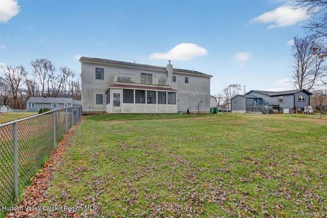 15 Wright Avenue, Hyde Park, NY 12538