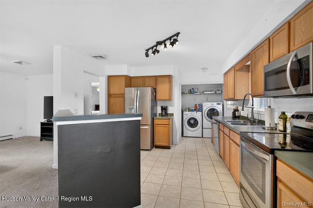 15 Wright Avenue, Hyde Park, NY 12538