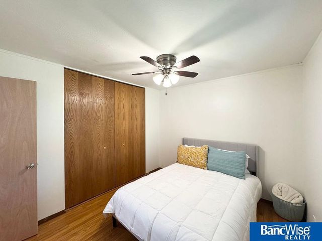 7920 Cherrywood Drive, Lincoln, NE 68510