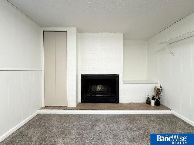 7920 Cherrywood Drive, Lincoln, NE 68510