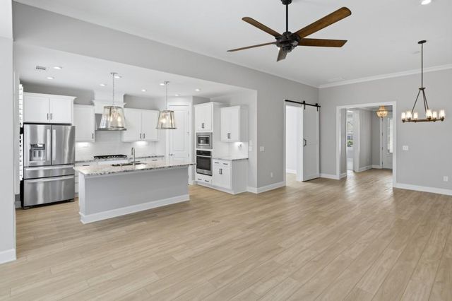 253 Chatuge Drive, Hoschton, GA 30548