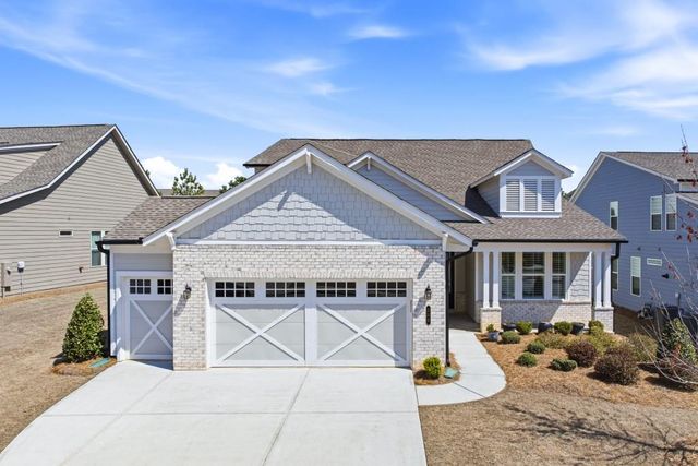 253 Chatuge Drive, Hoschton, GA 30548