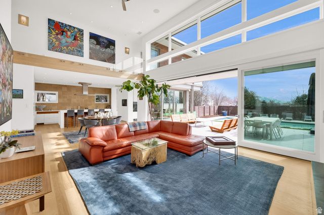 239 N VIRGINIA ST, Salt Lake City, UT 84103